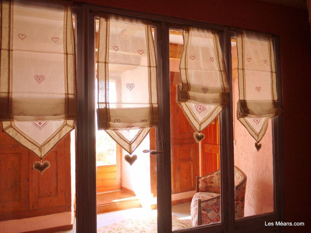 Les Means Bed and Breakfast Meolans-Revel Kamer foto