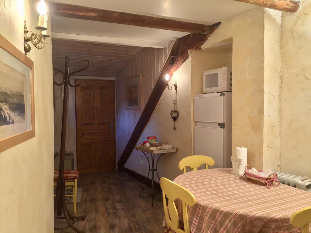 Les Means Bed and Breakfast Meolans-Revel Buitenkant foto
