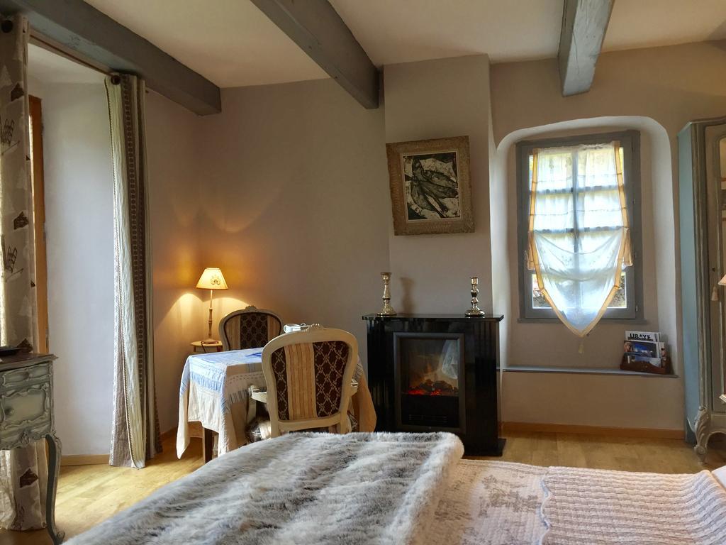 Les Means Bed and Breakfast Meolans-Revel Buitenkant foto