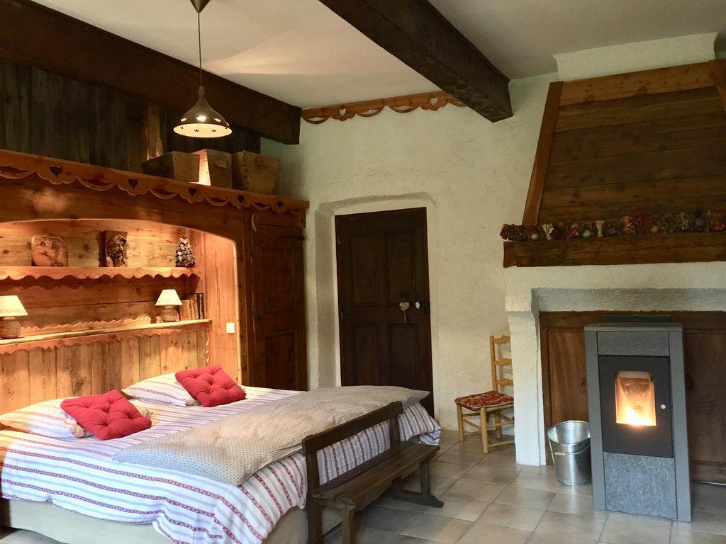 Les Means Bed and Breakfast Meolans-Revel Buitenkant foto