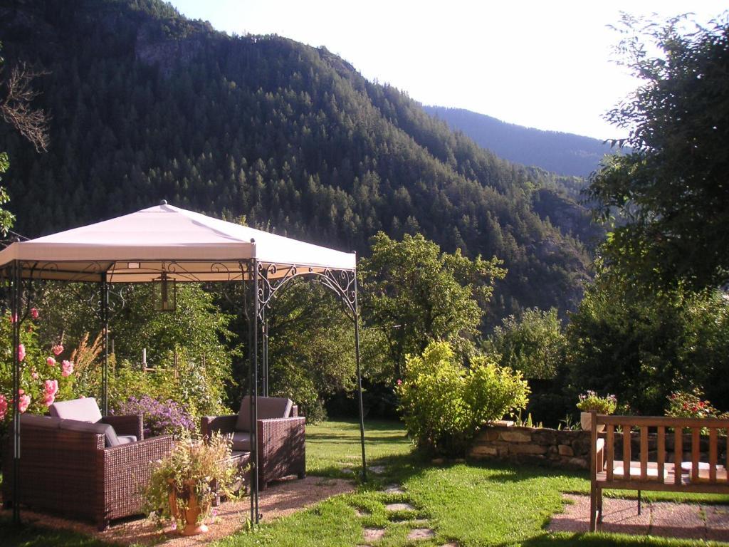 Les Means Bed and Breakfast Meolans-Revel Buitenkant foto