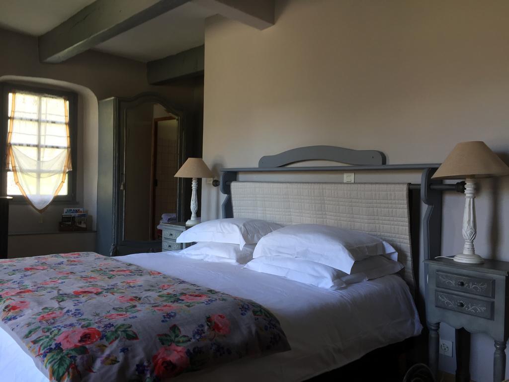 Les Means Bed and Breakfast Meolans-Revel Buitenkant foto