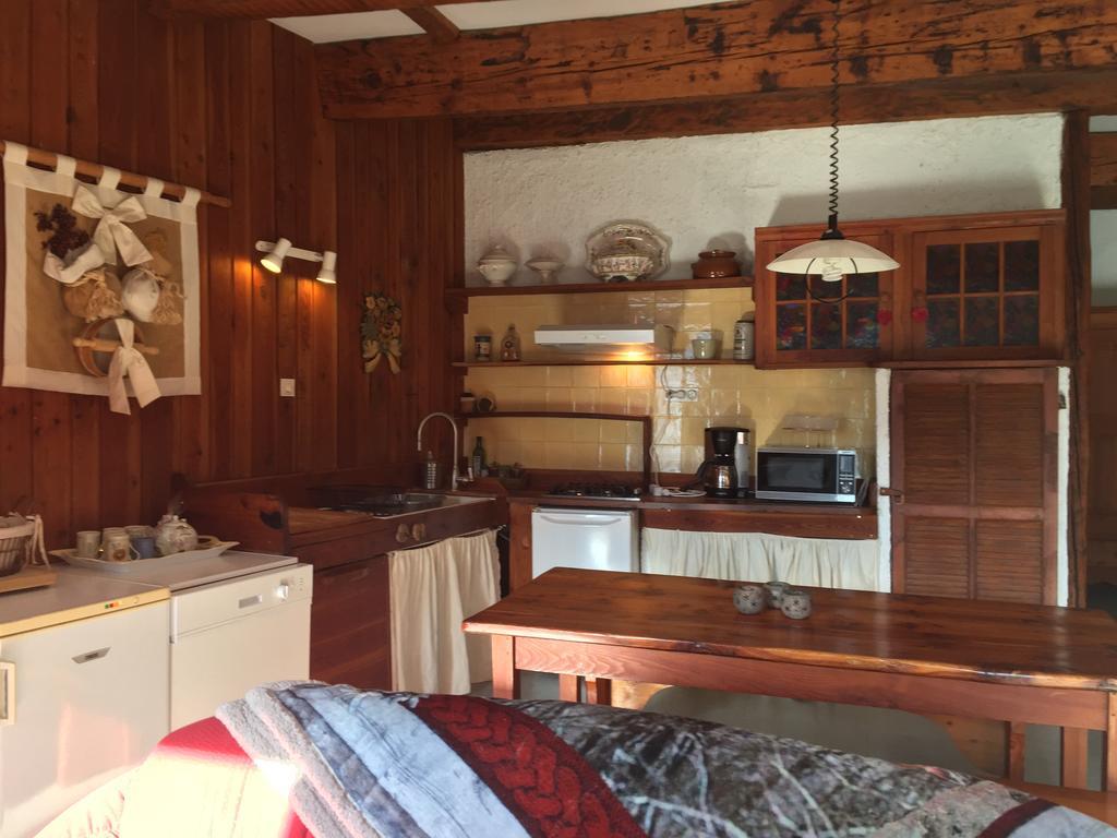 Les Means Bed and Breakfast Meolans-Revel Buitenkant foto