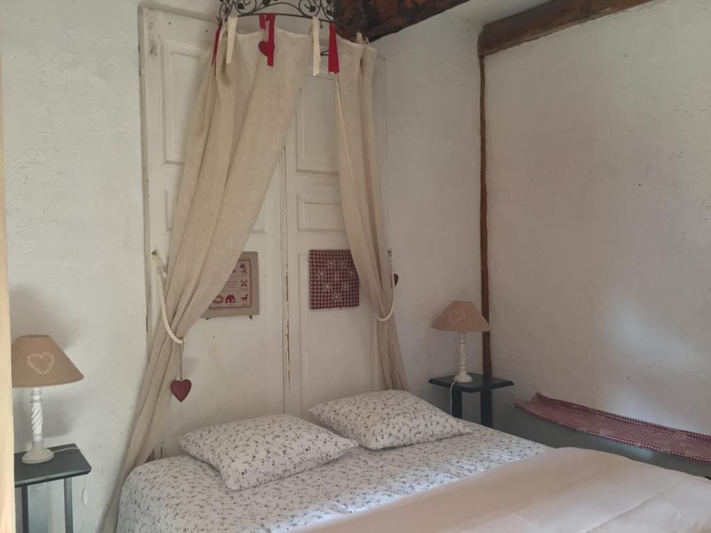 Les Means Bed and Breakfast Meolans-Revel Buitenkant foto