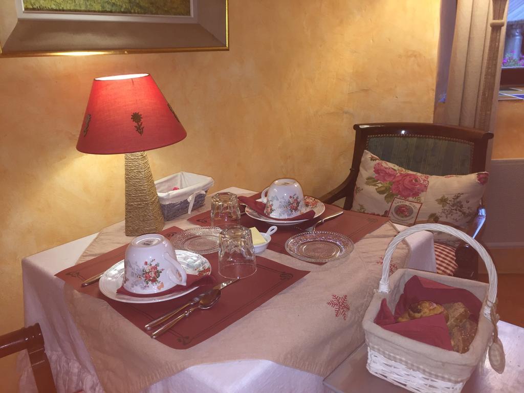 Les Means Bed and Breakfast Meolans-Revel Buitenkant foto